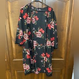 Black Floral Kimono